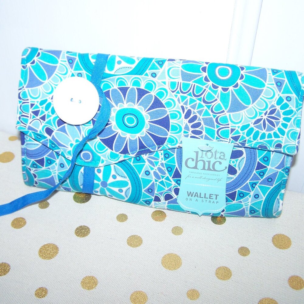Iota Chic NWT Wallet on a Strap (Missing Strap)